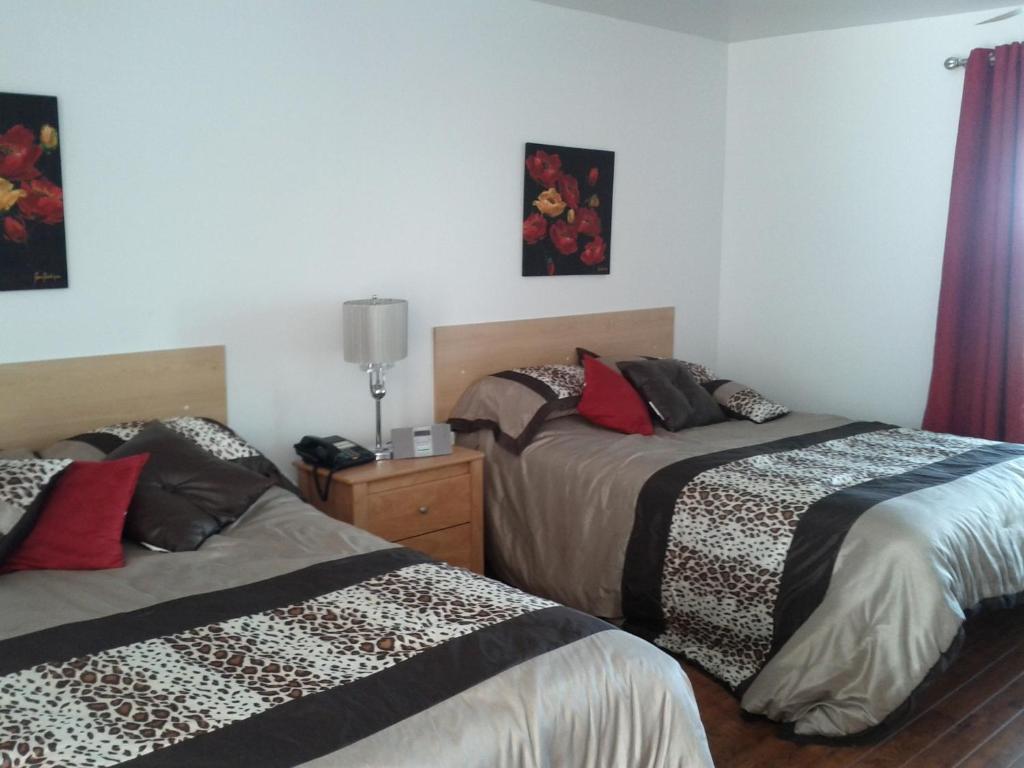 Motel Lac St-Jean Chambord Kamer foto